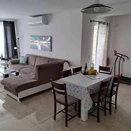Summer Apartment St. Paul's Bay