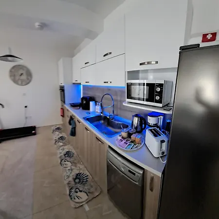 Summer Apartment